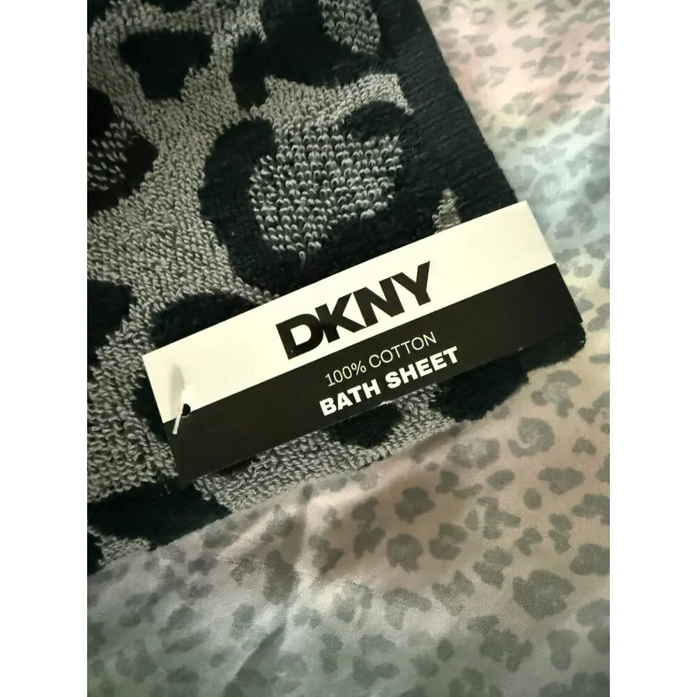 New DKNY Plus Gray Black Leopard Cheetah Beach pool Towel sheet LARGE 34